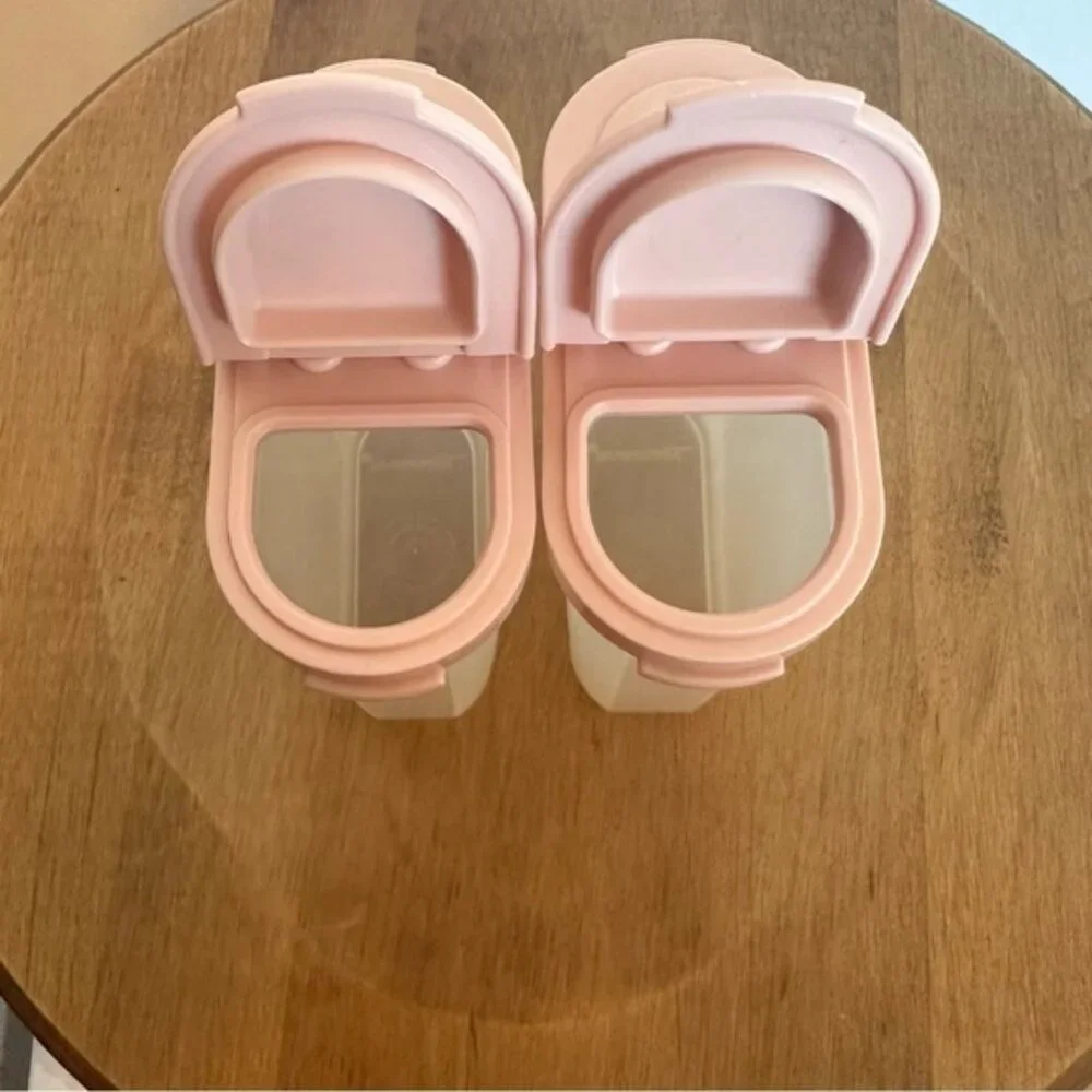 Pair of Vintage Tupperware Spice Shaker Salt Pepper Containers Pink With Lids x2